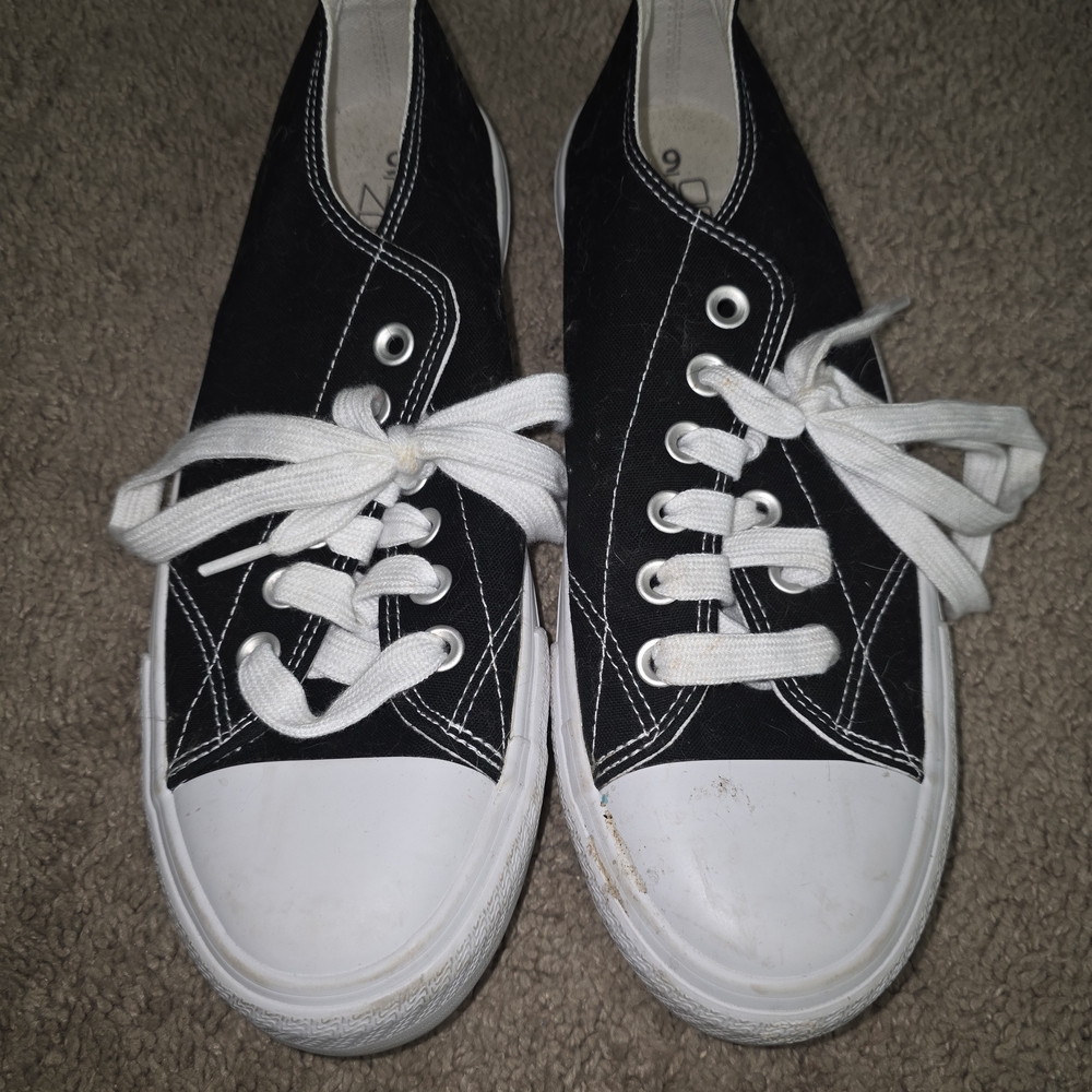 No Boundaries Black Canvas Sneakers with White Trim